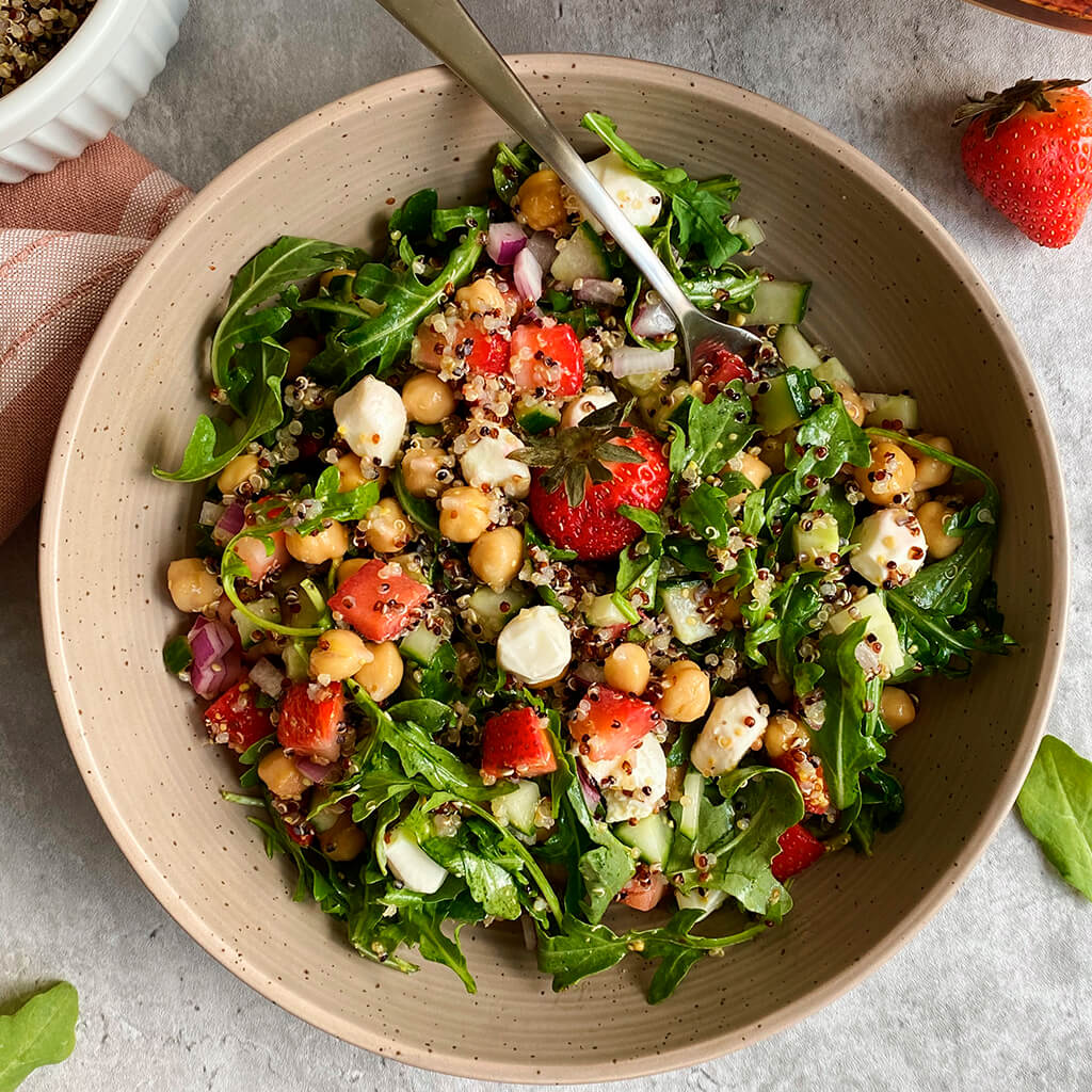 Image of Strawberries and chickpeas