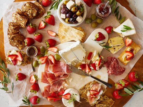 Thanksgiving Cheese Board - Life As A Strawberry