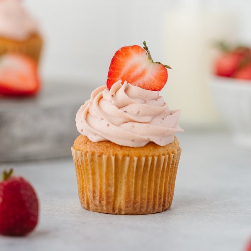 vanilla cupcakes with strawberry frosting