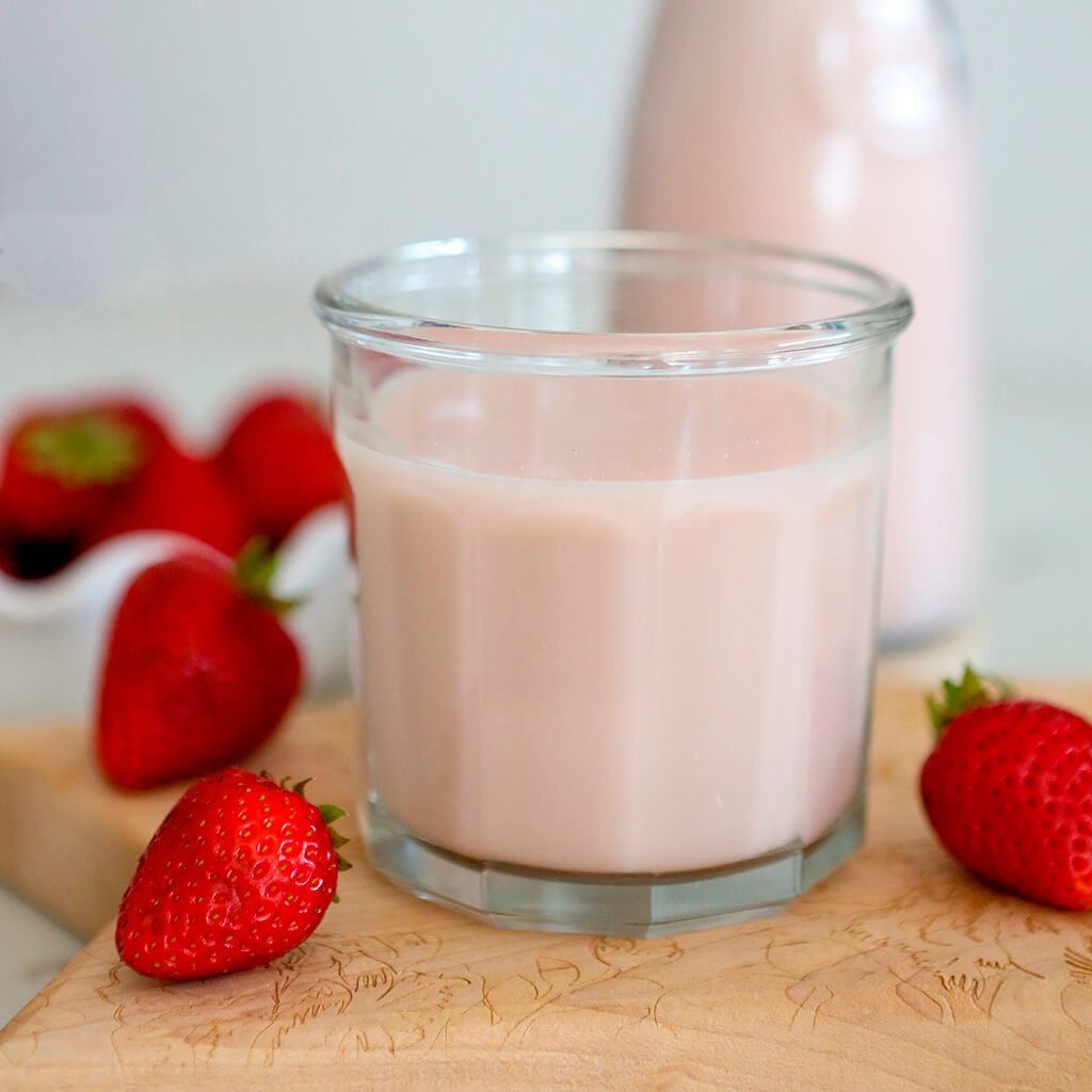 Strawberry Oat Milk